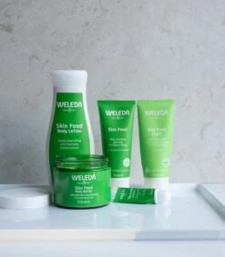 Weleda Skin Food Lip Balm -Lip Make Up Winkel 1047x1200 2