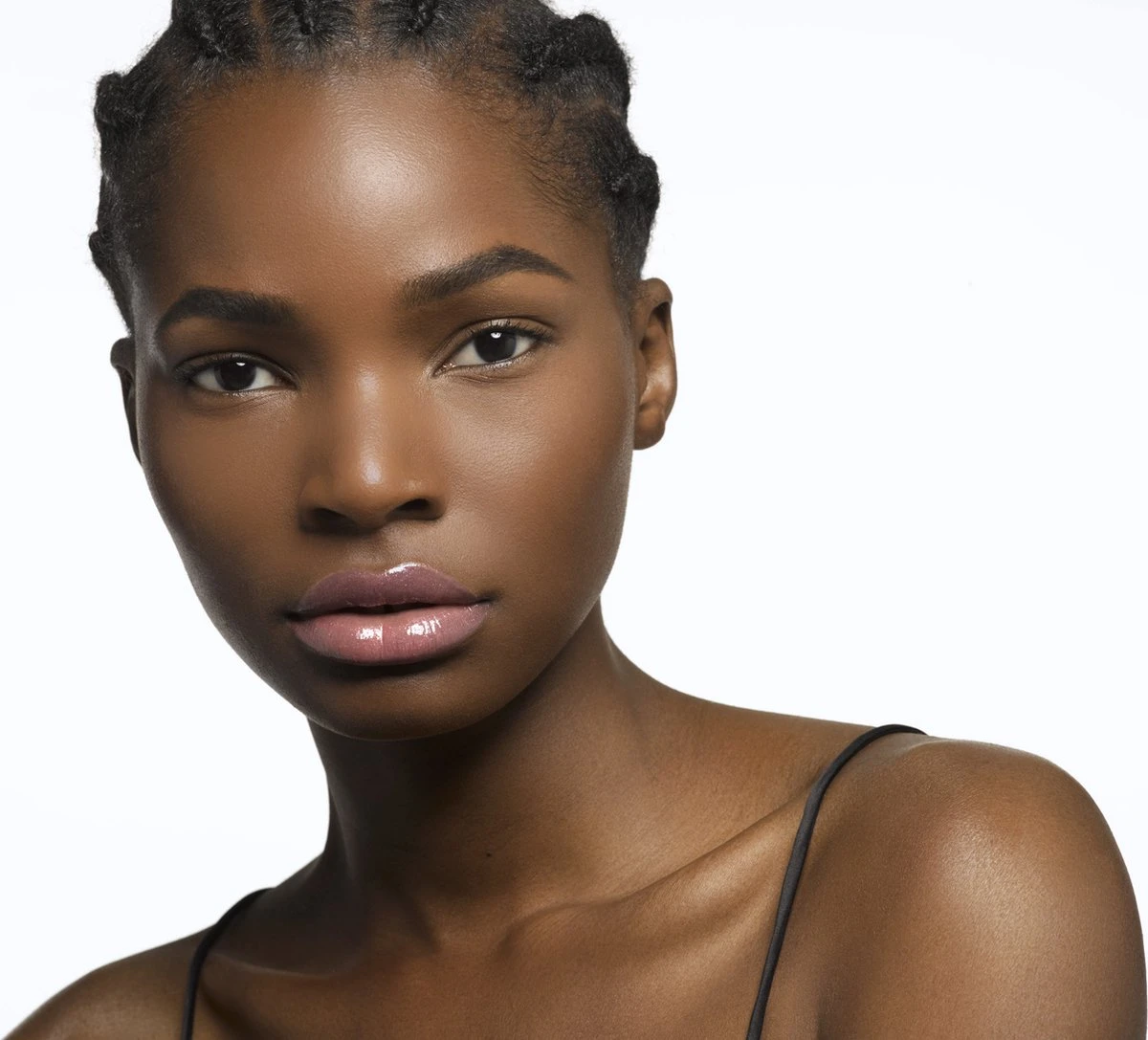 YVES SAINT LAURENT Rouge Volupté Shine Color Combining Lipstick - N°103 Parisian Rose 5 YVES SAINT LAURENT Rouge Volupté Shine Color Combining Lipstick - N°103 Parisian Rose - Afbeelding 5