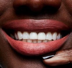 MAC Cosmetics Satin Lippenstift - Mocha -Lip Make Up Winkel 1200x1125 13