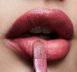 MAC Cosmetics Satin Lippenstift - Twig - Lippenstift -Lip Make Up Winkel 1200x1125 28