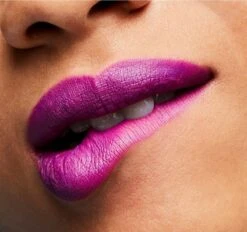 MAC Cosmetics Matte Lipstick Heroine 3 Gr -Lip Make Up Winkel 1200x1125 5