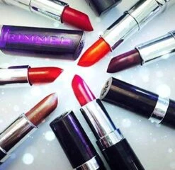 Rimmel London Moisture Renew Lipstick - Pink Fame - Lilac-Violet 16 Rimmel London Moisture Renew Lipstick - Pink Fame - Lilac-Violet -Lip Make Up Winkel 1200x1168