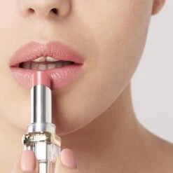 L'Oréal Paris Color Riche Shine Lipstick Lippenstift - 111 Pink Wonderland -Lip Make Up Winkel 1200x1200 370