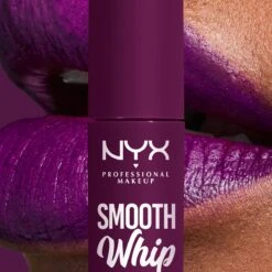 NYX Professional Makeup - Smooth Whip Matte Lip Cream Berry Bed Sheet - Vloeibare Lippenstift - 4ML 12 NYX Professional Makeup - Smooth Whip Matte Lip Cream Berry Bed Sheet - Vloeibare Lippenstift - 4ML -Lip Make Up Winkel 1200x1200 692