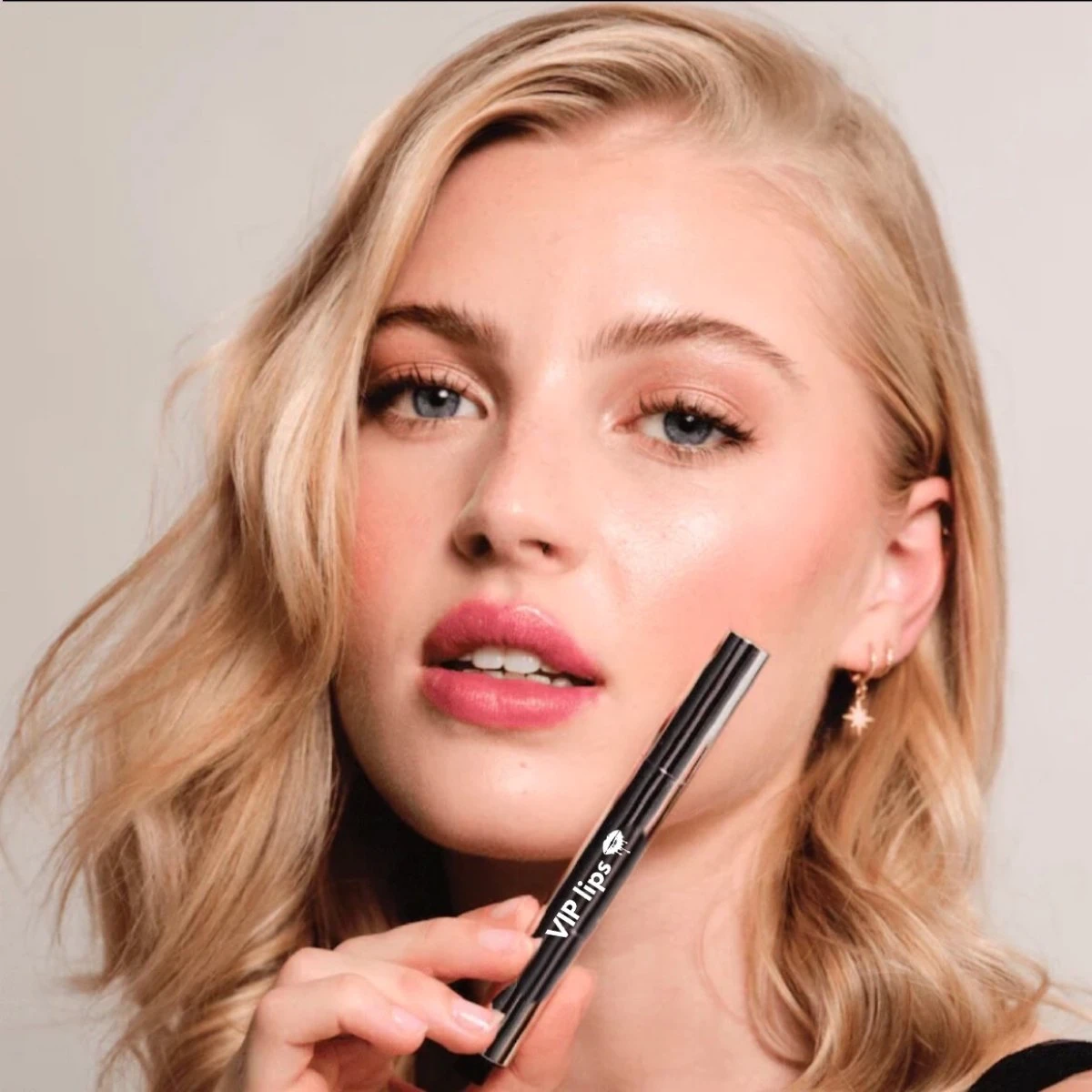 VIP Lips Vollere Lippen Lip Plumper Volumiserende In 2 Min Lip Maximizer Plump Kylie Jenner Cosmetics Make Up Lip Filler Huda Beauty 1 VIP Lips Vollere Lippen Lip Plumper Volumiserende In 2 Min Lip Maximizer Plump Kylie Jenner Cosmetics Make Up Lip Filler Huda Beauty