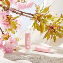 NIVEA Lipscrub & Lipverzorging In 1 Stick 4,8g - Super Zachte Lippen Met Wilde Roos En Vitamine E -Lip Make Up Winkel 1200x1200 885