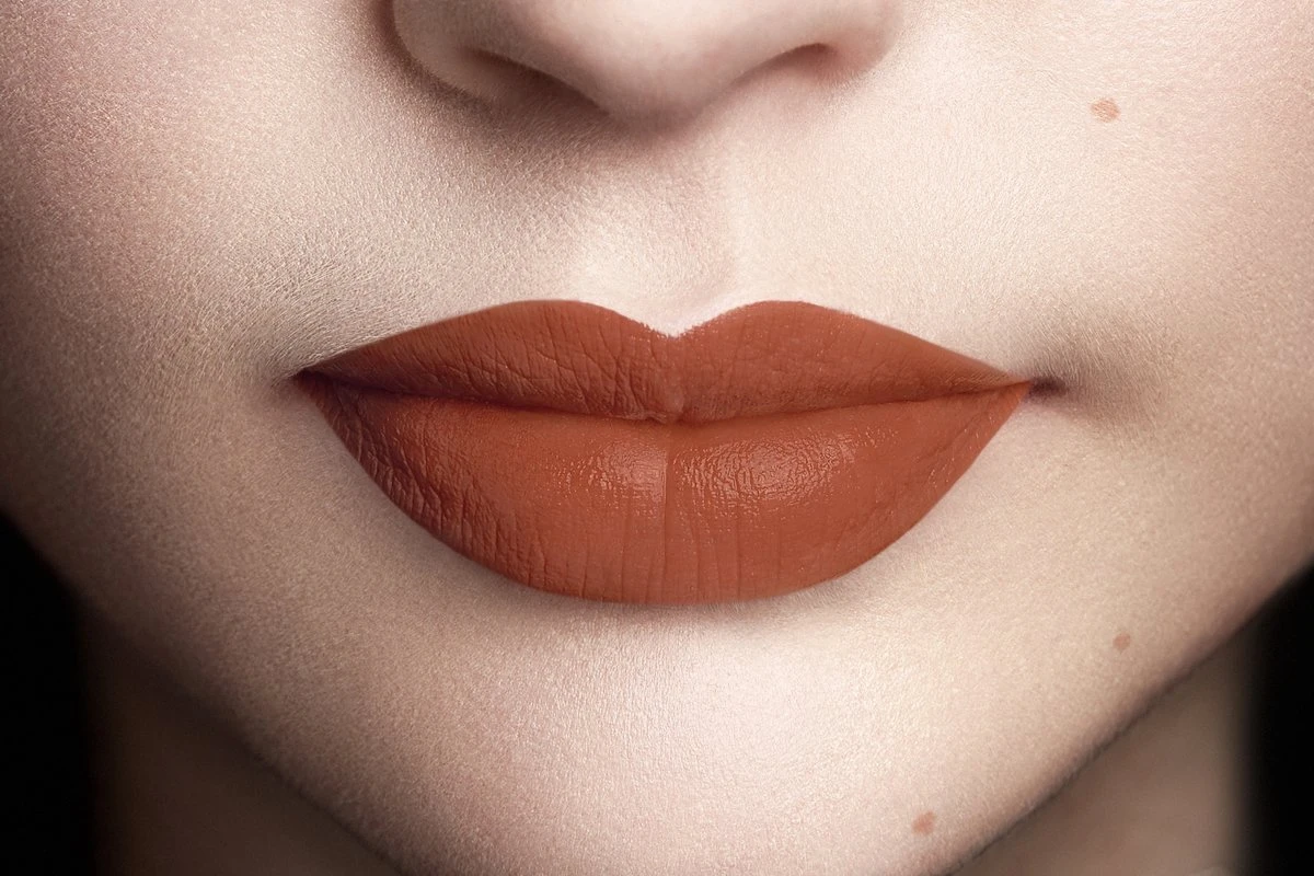 L’Oréal Paris Les Chocolates Ultra Matte Liquid Lippenstift - 862 Volupto Choco 3 L’Oréal Paris Les Chocolates Ultra Matte Liquid Lippenstift - 862 Volupto Choco - Afbeelding 3