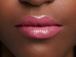 L'Oréal Paris Color Riche Shine Lipstick Lippenstift - 111 Pink Wonderland -Lip Make Up Winkel 1200x900 3
