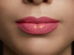 L'Oréal Paris Color Riche Shine Lipstick Lippenstift - 111 Pink Wonderland -Lip Make Up Winkel 1200x900 4