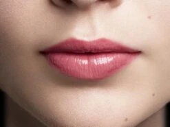 L'Oréal Paris Color Riche Shine Lipstick Lippenstift - 111 Pink Wonderland -Lip Make Up Winkel 1200x900 5