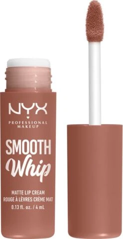 NYX Professional Makeup - Smooth Whip Matte Lip Cream Velvet Robe - Vloeibare Lippenstift - 4ML -Lip Make Up Winkel 620x1200 1