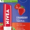Nivea - Labello Strawberry Shine Lippenbalsem - 5,5 Ml Stick - Lipbalsem - Lipbalm - Lipverzorging - Verrijkt Met Shea Boter En Bio Jojoba Olie