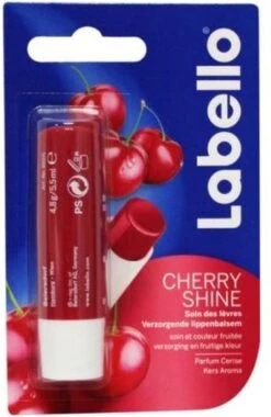 Labello Cherry Shine Verzorgende Lippenbalsem -Lip Make Up Winkel 781x1200 1